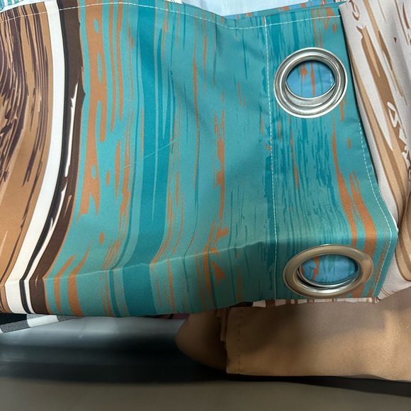 Curtains - Picture 4 of 5